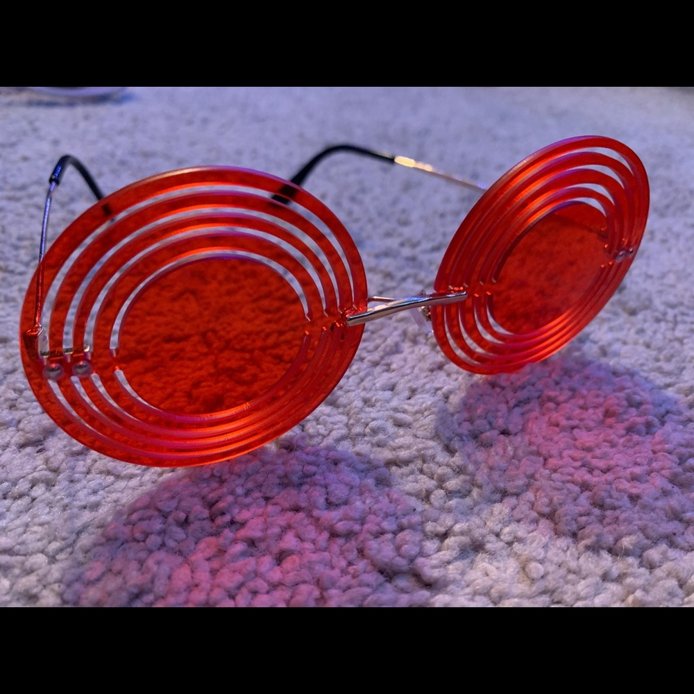 Red Circular Sunglasses